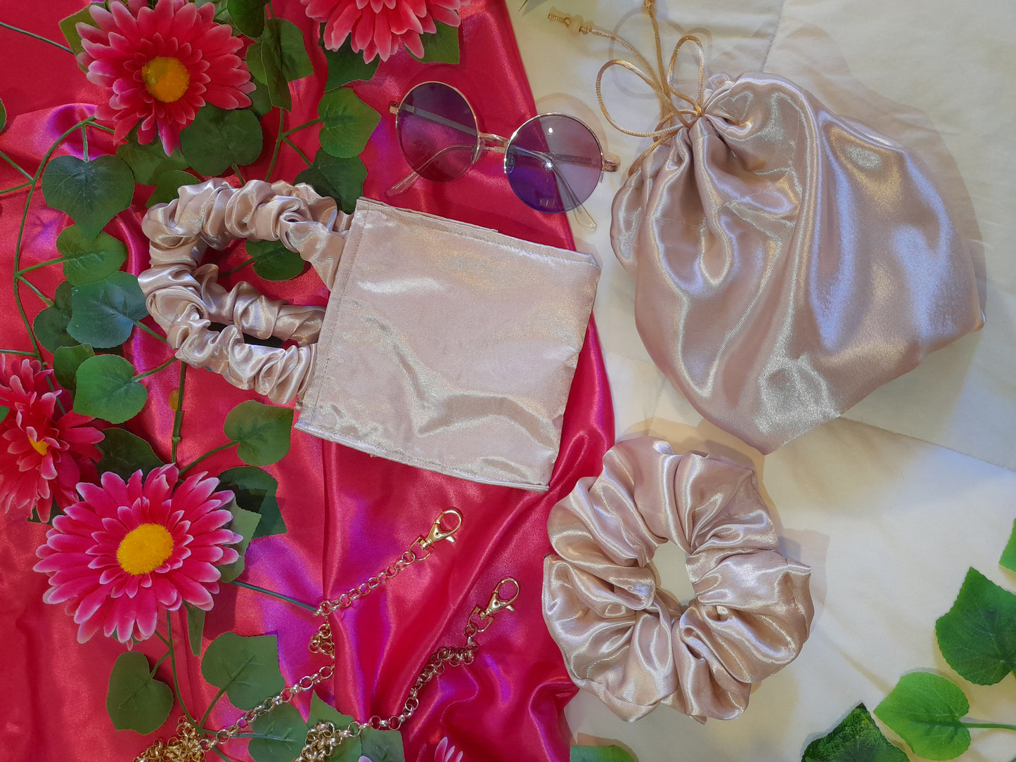 Mala * A Encanto * — Scrunchie Bag Exclusiva - Coleção 5 Sentidos