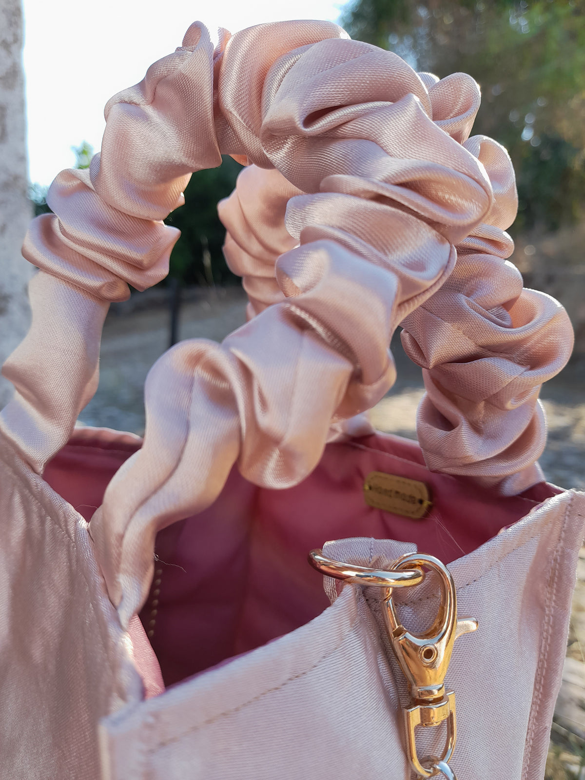 Mala * A Encanto * — Scrunchie Bag Exclusiva - Coleção 5 Sentidos